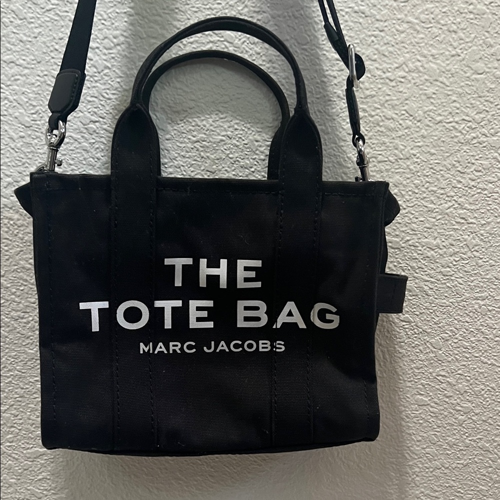 Marc Jacobs Small The Tote Bag